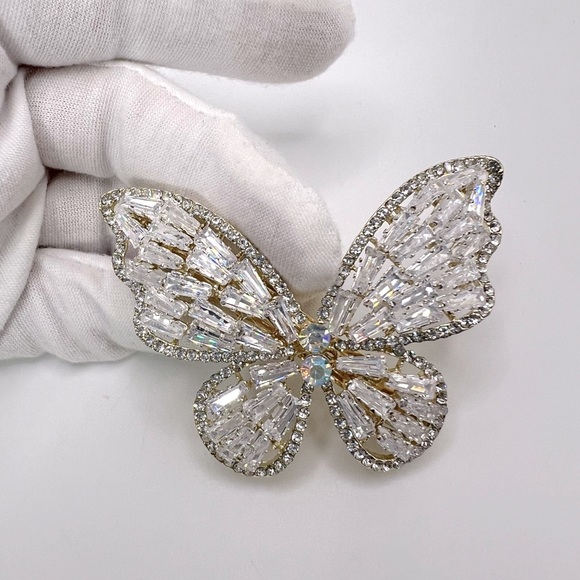 Sale $12 Firm! Butterfly Rhinestone Hairpin, barrette style - Picture 6 of 14